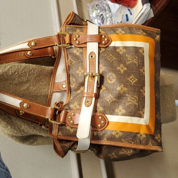 louis vuitton shoulder bag - Picture 4 of 4